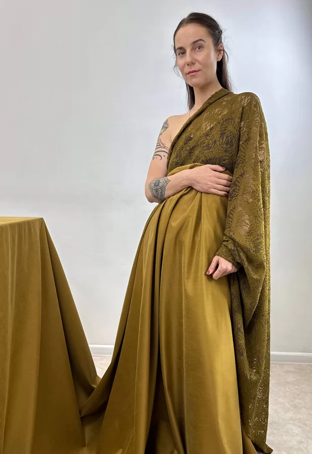 Горчичное сочетание: кружево FORTE FORTE, атлас с купрой и твид из хлопка с шёлком✨ - Ткани FF