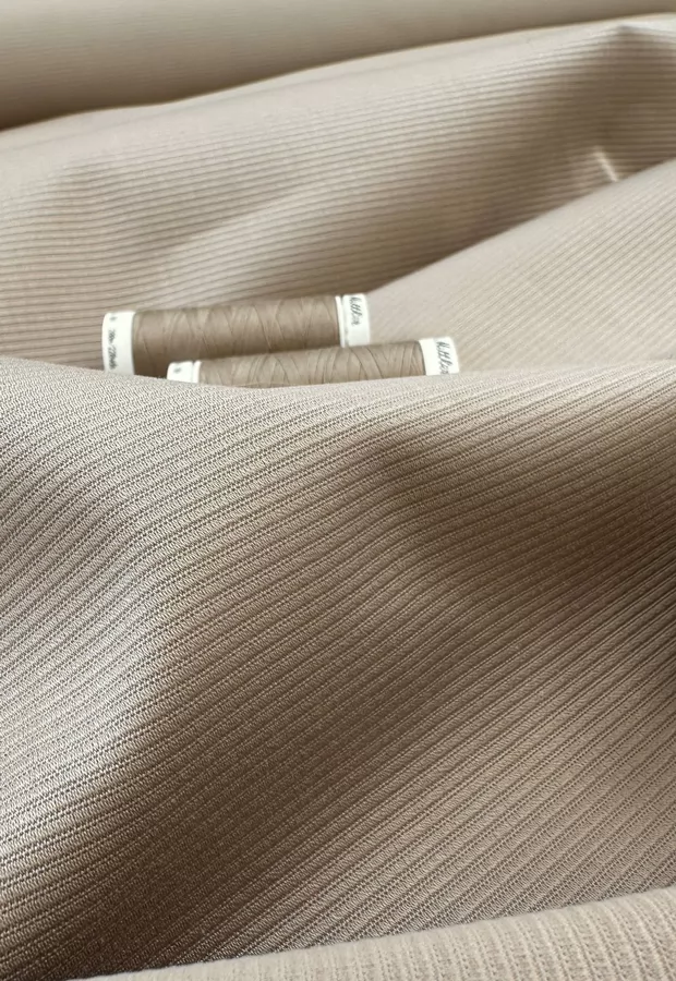 Фактурный хлопок в рубчик: в сдержанном, элегантном бежевом цвете ⭐️  - Ткани FF Москва