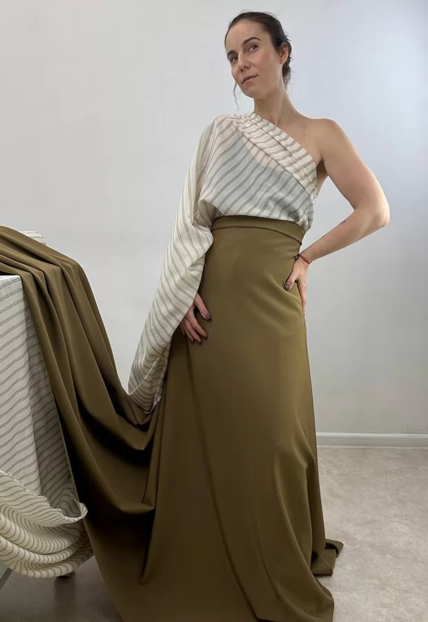 Плотный, холодящий: вискозный джерси дополняем батистом в полоску 😍 - Ткани FF