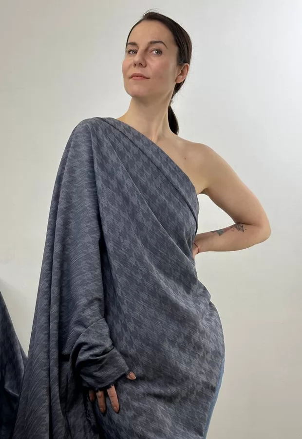 Костюмно-плательная вискоза в гусиную лапку: теперь со скидкой 36% 💙 - Ткани FF