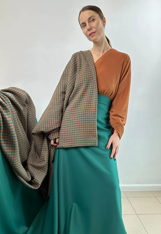 Интересное сочетание цветов и фактур: костюмная шерсть, твид, и трикотаж 😍 - Ткани FF