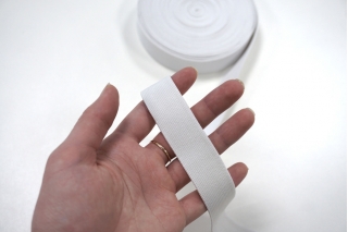 Резинка белая тканная 2,5 см SH-C50 01062033