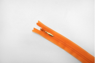 Молния оранжевая потайная 16 см YKK E19 16092172