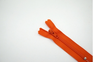 Молния брючная спиральная неразъёмная оранжевая YKK 8 см G25 14102161