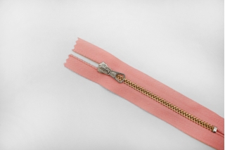 Молния металлическая неразъемная "Lampo" розовая 11 см G25 8122140