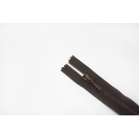 Молния металлическая неразъемная однозамковая Lampo тёмно-коричневая 7.5 см H19 1122153