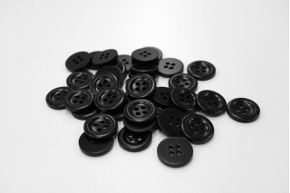Пуговица костюмно-рубашечная пластик 15 мм черная-(R1)- 3012205