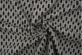 Жаккард хлопковый костюмно-плательный черно-белый IDT H34/3/M40 23112110