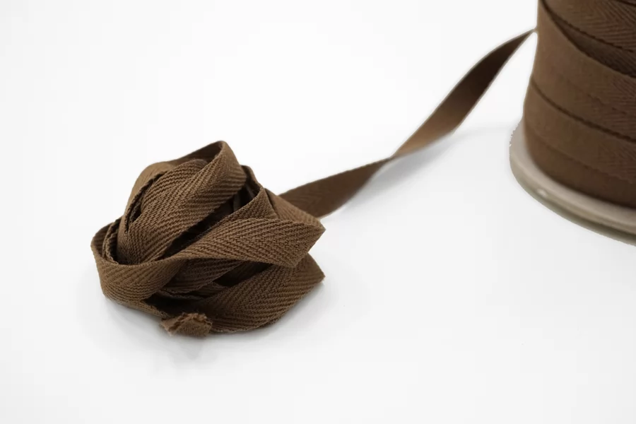 Лента киперная коричневая  1 см LA-50  5012224