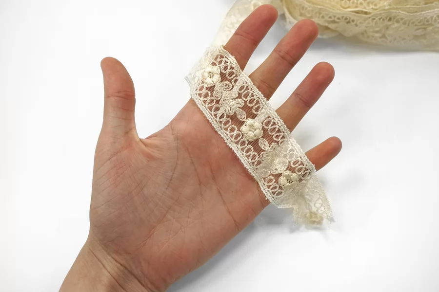 Кружево молочное CVT-KR5A 2032624