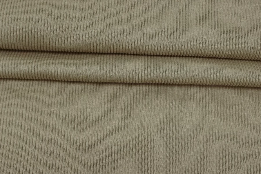 Еркектің үлкен мүшесі бар