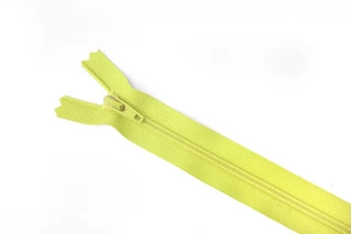 Молния пластиковая YKK Салатовая L11 17,5 см 1092353