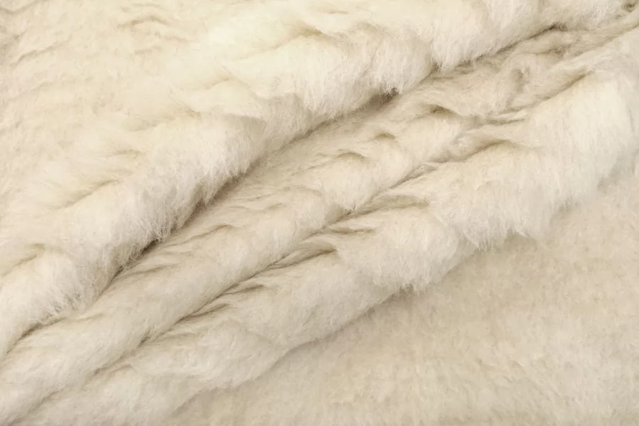 Шерстяной мех Stella McCartney Приглушённо-молочный H53 BB40 29082506