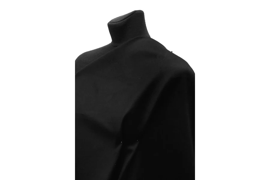 Сексуалды Сара Джей қынап жыртылғанша қатты әтешті сорады