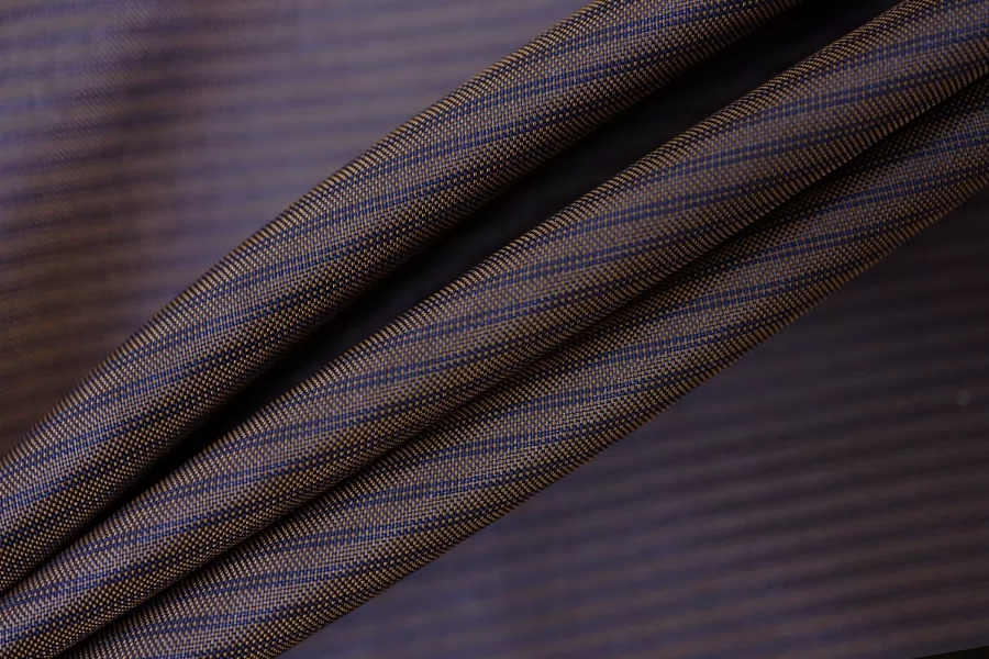 Подкладочная вискоза жаккардовая Фиолетово-коричневая CVC H50/4 U30 19112566