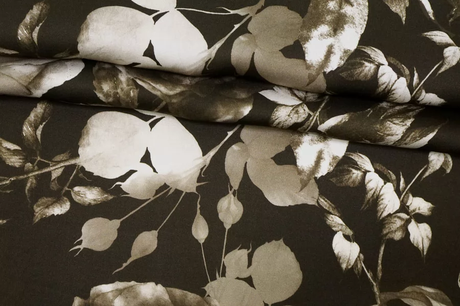 Атласная вискоза плательная Цветы IDT H21/9 i10 20112506