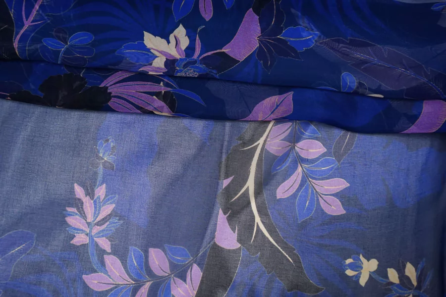 Батист вискоза с шелком Цветы Синий электрик IDT H2/3 N20 20112508