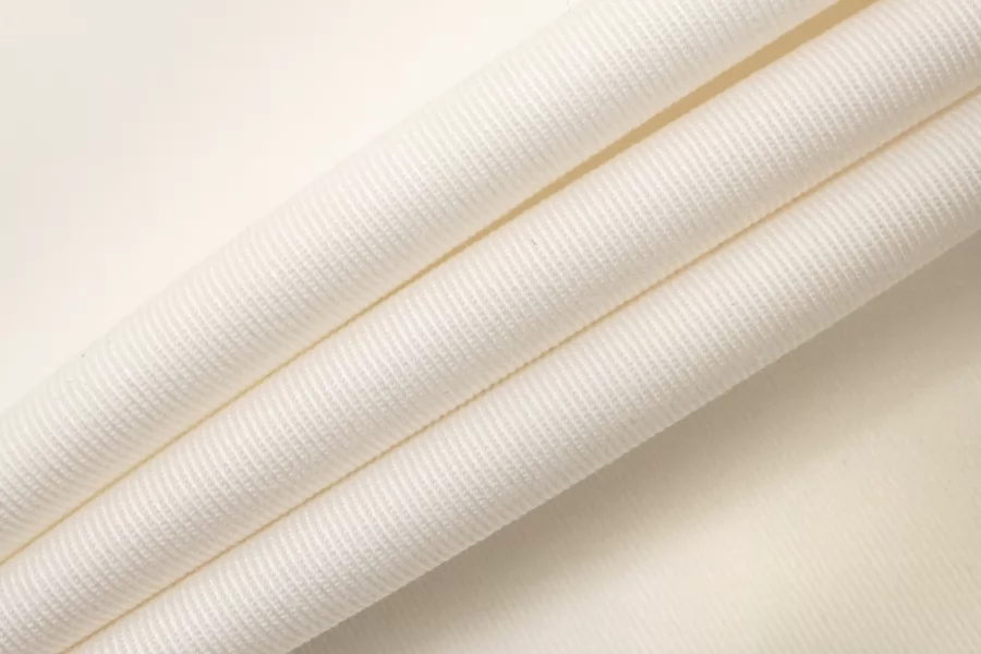 Хлопок костюмно-плательный Молочно-кремовый IDT Н10/1 Е10 20112580