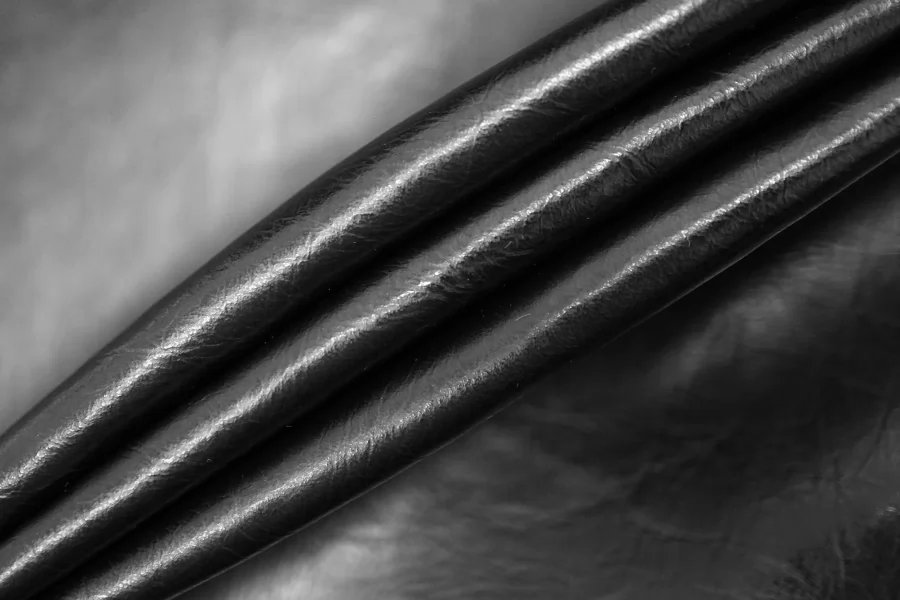 Экокожа Чёрная CVC H17 LL70 21112501