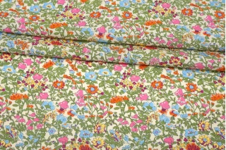 Вискоза плательно-блузочная LIBERTY Цветы на молочном CVC H9/5 H70 21112578