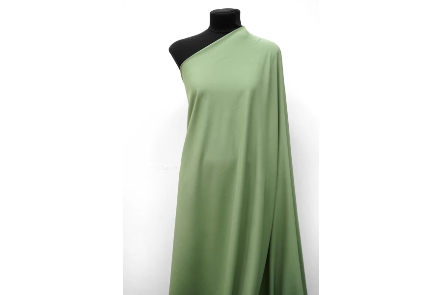 Әуесқойлық порно фильмдер: Әкесі қызымен жыныстық қатынасқа түседі