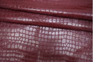 ОТРЕЗ 1,35 М Фактурная экокожа крокодил на утеплённом трикотаже MAX MARA марсала MM (31) 3102527-2