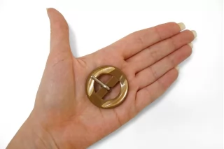 Пряжка пластик коричневая перламутровая 38 мм (T-2) 25112526