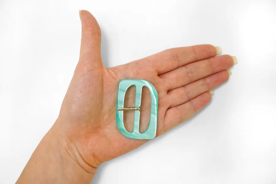 Пряжка пластик бирюзовая перламутровая 35х50 мм  (YY-2) 25112533