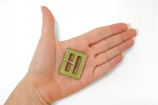 Пряжка пластик зелёная перламутровая 30х35 мм (R-2) 25112539