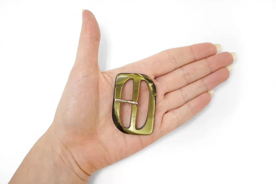 Пряжка пластик хаки перламутровая 35х50 мм  (YY-2) 25112542