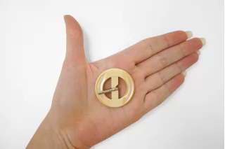 Пряжка пластик бежевая перламутровая 38 мм (T-2) 25112571