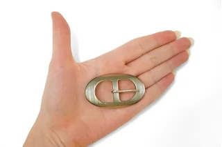 Пряжка пластик оливковая перламутровая 55х35 мм (YY-2) 25112573