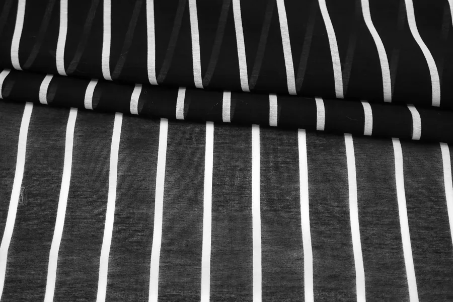 Батист хлопок с шёлком MAX MARA Чёрно-белый в полоску MM H2/3 N50 30092528