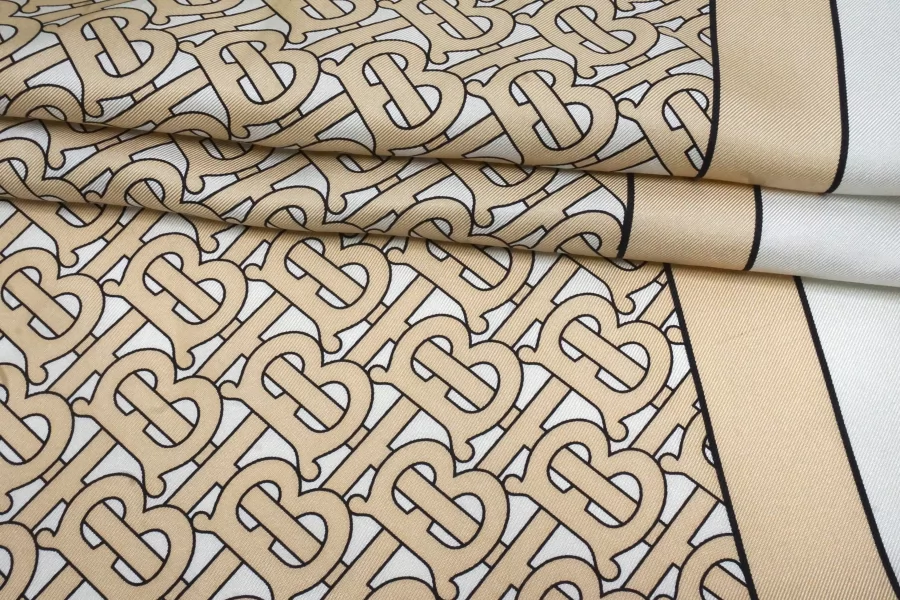 Шелковый твиловый платок BURBERRY  Бежевый 13062502