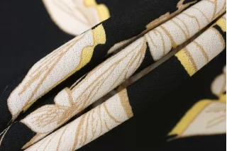 Вискоза креповая плательная Цветы на чёрном SMF H21 H60 15052512 Вискоза креповая плательная Цветы на чёрном SMF H21 H60 15052512