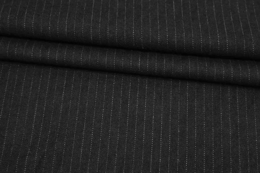 Костюмная поливискоза Чёрная в полоску IDT H64 F70  17062506