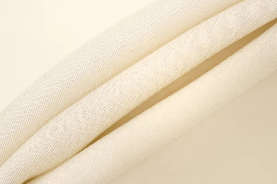 Шёлк-стрейч плательно-блузочный мокрый Молочный экрю BNC Н29/4 M10 21052509