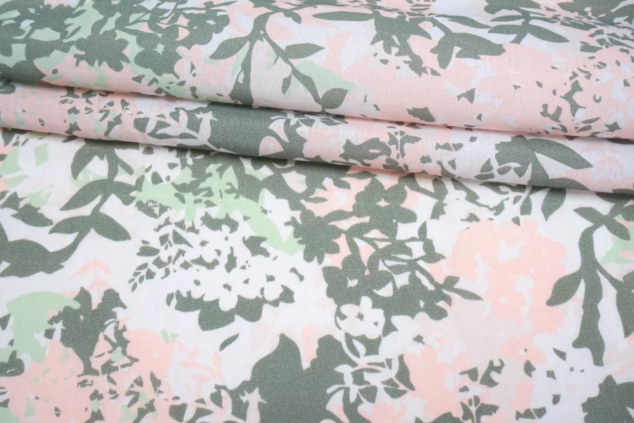 Вискоза креповая плательно-блузочная Цветы пастель IDT Н21/5 H50 17062502