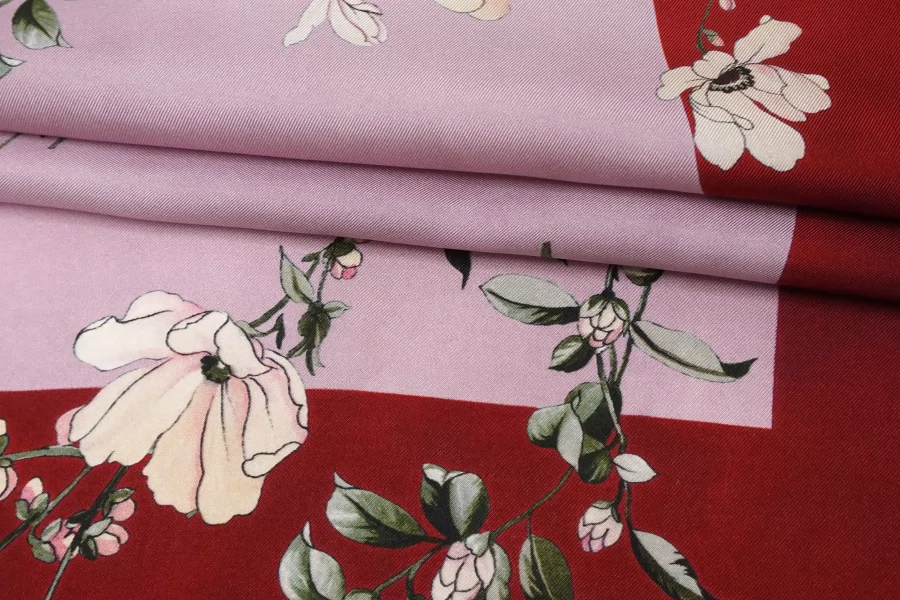 Шёлковый твил КУПОН MAX MARA Цветы на бордовом MM H31 N30 14042537