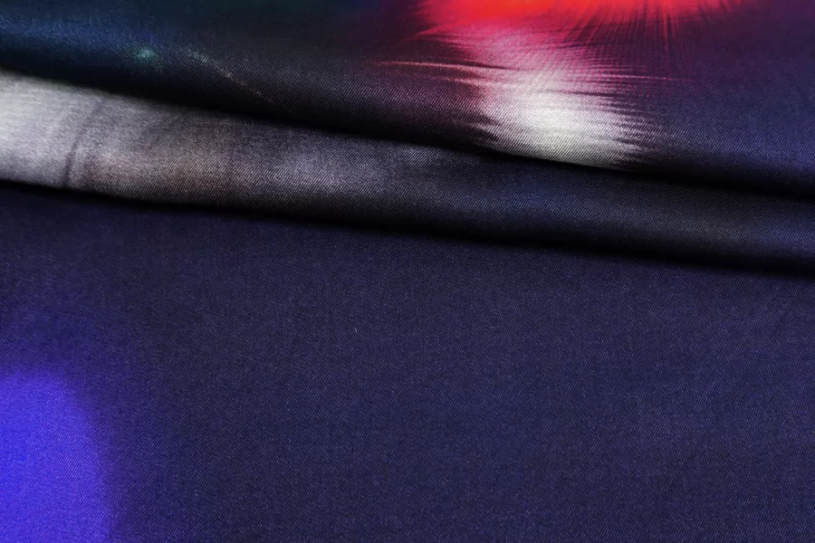 Вискоза плательная диагональная MAX MARA Абстрактные разводы на тёмно-синем MM H21/4 I40 14042539