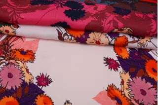 Кади вискозная атласная КУПОН MAX MARA Цветы на розовом MM H21/13 G70 14042549