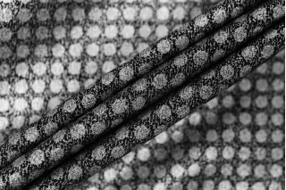 Органза шелковая с накатом плательно-блузочная TOM FORD Серебряные кружки на чёрном TRC Н32 O30 11122532