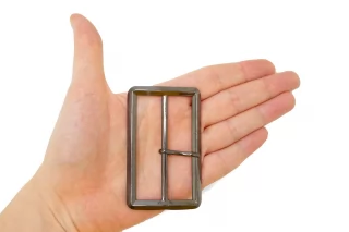 Пряжка металл темный никель 45х70 мм (V-3) 15112511