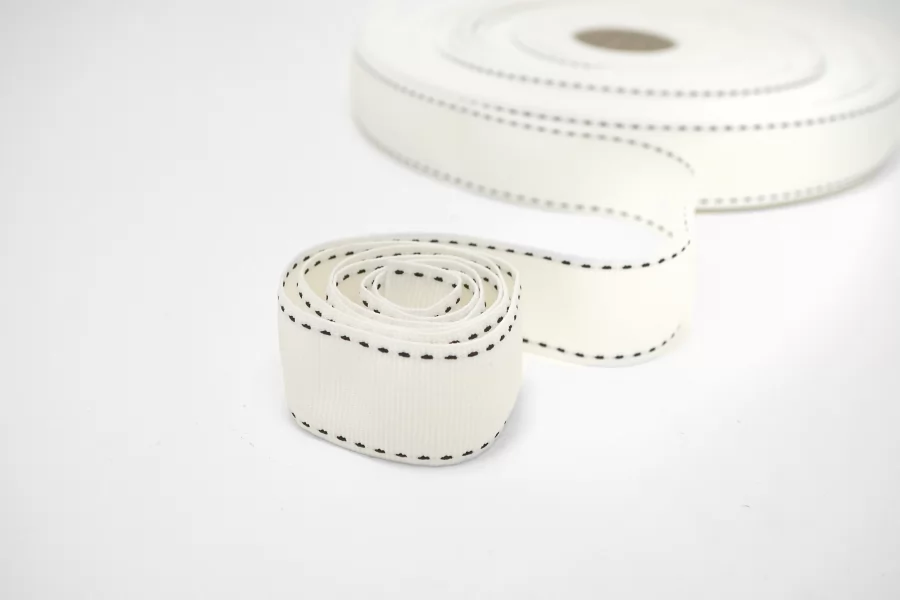 Резинка   3,5 см  белая с черной отстрочкой   SHC40 17022606