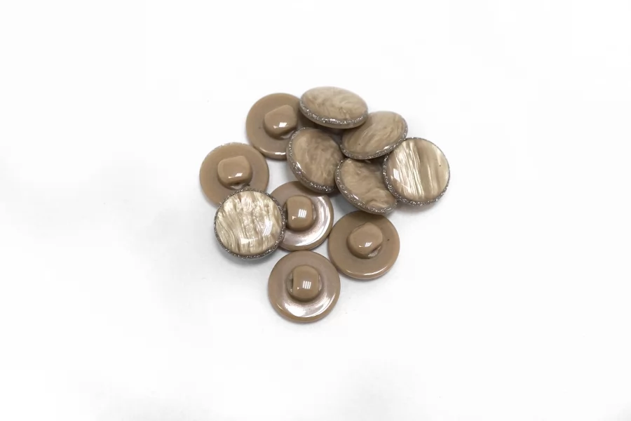 Пуговица пластиковая на ножке  Бежевая 12 мм    ( J-3)  27112559