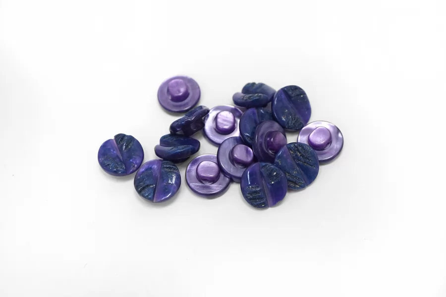 Пуговица пластиковая на ножке  Фиолетовая 10 мм  ( J-3)  27112565