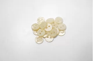Пуговица пластиковая Белая 10 мм  ( J-3)  27112587