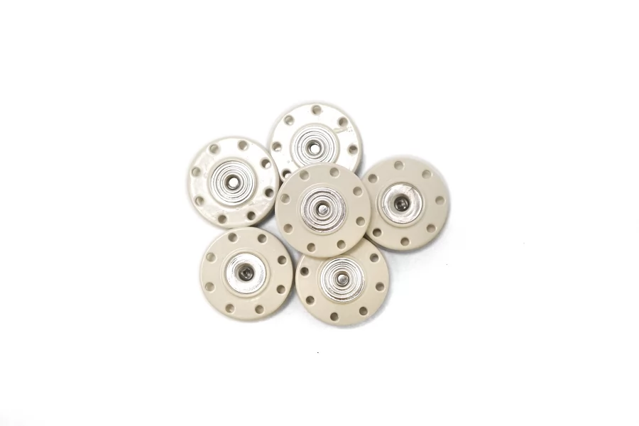 Кнопка пришивная молочная 22 мм (N2) 29012606