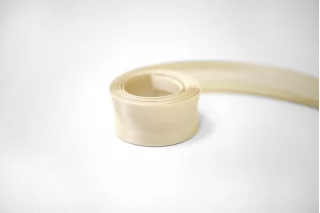 Косая бейка  1,4 см сливочная  SHB40 17022635