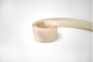 Косая бейка ацетатная 1,4 см бежевая  SHB40 17022636